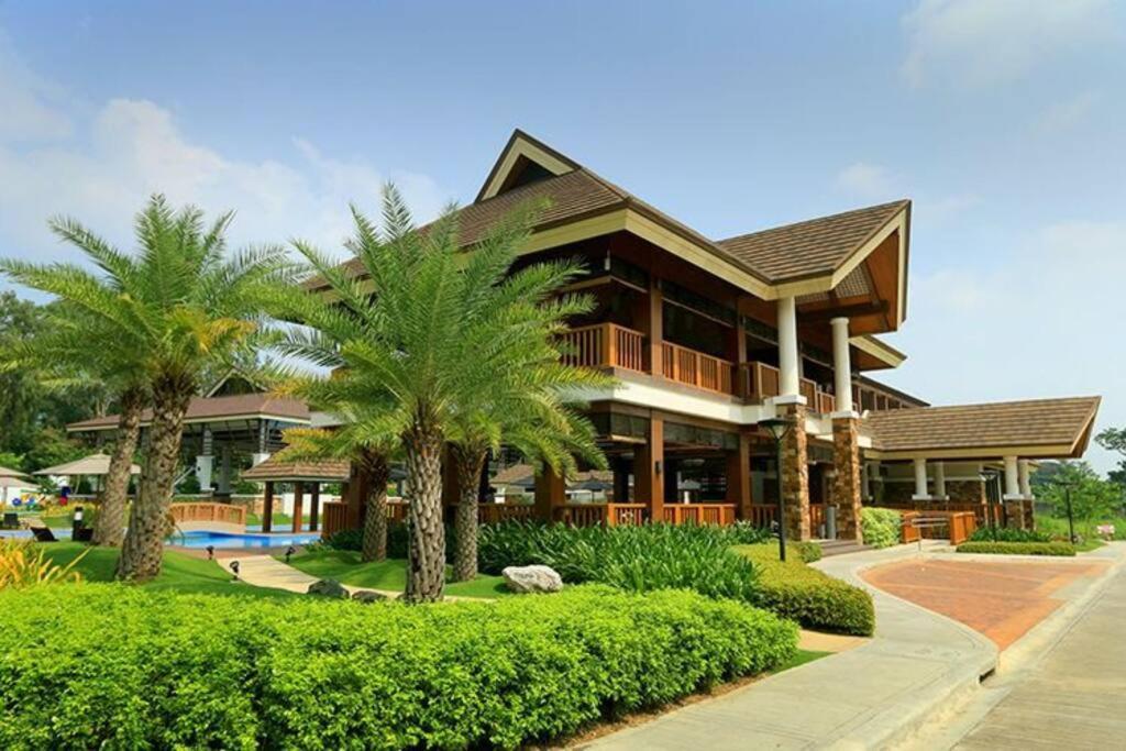Dreamy 2Br Condo, With A Golf Course View Cebu Екстериор снимка